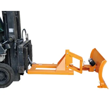 Bauer Schneepflug Typ SCH-U-S 623 mit Stahlschürfleiste 