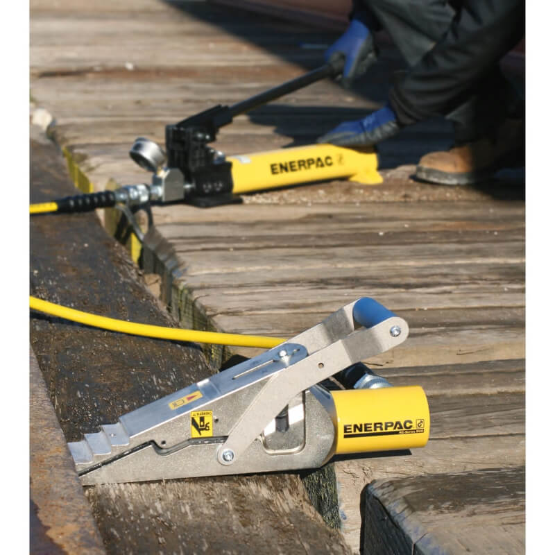 Anwendung eines Maschinenhebers LW16 von Enerpac