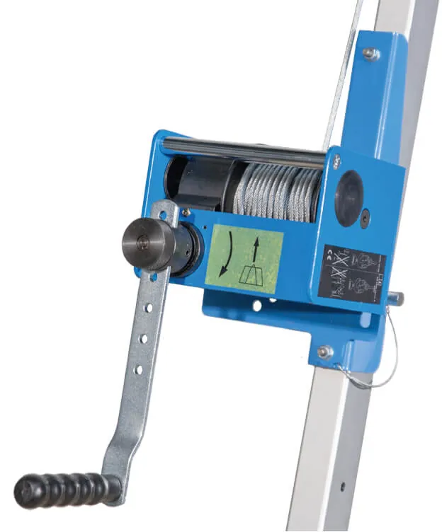 Tractel Carol Rettungs-/Materialwinde am Tracpode (Montagebeispiel)