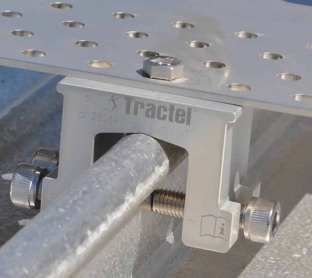 Universalplatte Edelstahl Ansicht 4 Universalplatte Edelstahl Ansicht 2