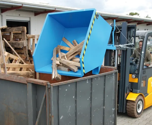 Bauer Kippbehälter Typ GU (Stapler-Anbaugerät)