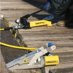 Enerpac Einsatz eines Hubkeils