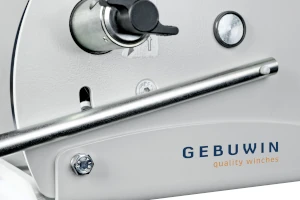 Gebuwin Konsolenwinde CW - Seitlichen Kurbelstift einstecken