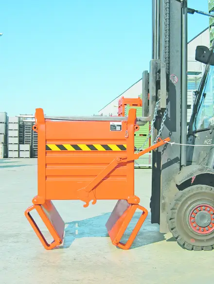 Sall Klappbodenbehälter SL beim Entleeren