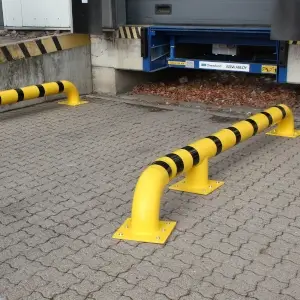 Crash Stop LKW-Einfahrhilfe