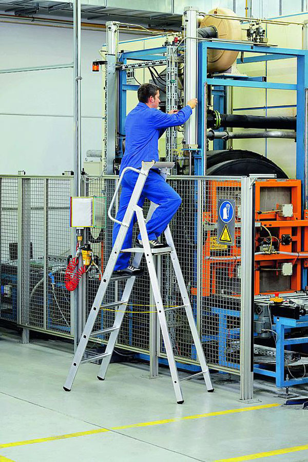 ZARGES Stufen-Stehleiter Meistertritt S